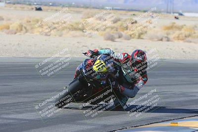 media/Jan-10-2025-CVMA Friday Practice (Fri) [[489e0da257]]/Group 4 and Trackday/Session 2 (Turn 4 Inside)/